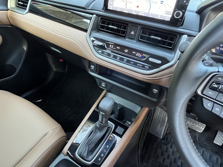 ホンダWR-V Z＋（センターコンソール）