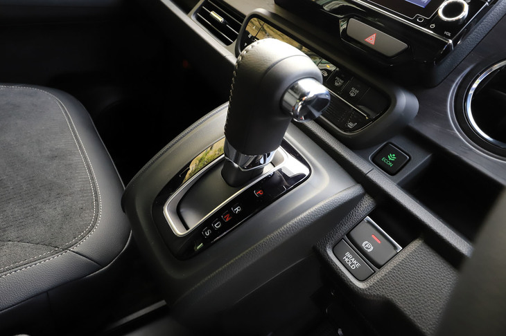 ホンダN-ONEプレミアムツアラー（シフトセレクター）