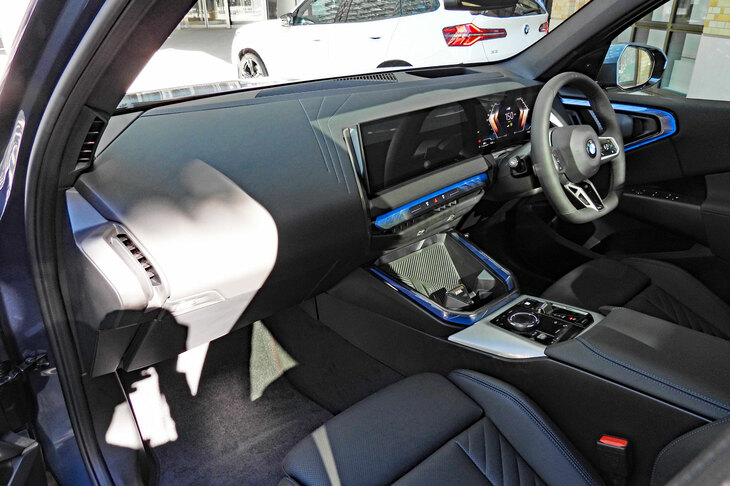 BMW X3 20d xDrive Mスポーツ（インストゥルメントパネルまわり）