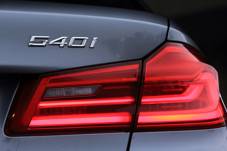 今回のテスト車は「540i」。3リッター直6ターボエンジンを搭載した上級グレードである。
