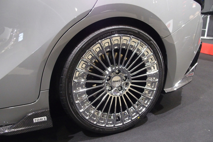 レクサスIS500（TOM’S）