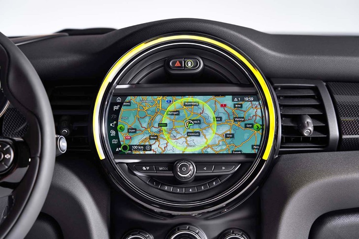 MINIクーパーSE（センターディスプレイ）