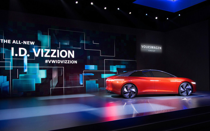 フォルクスワーゲンI.D. VIZZION（プレスカンファレンスの様子）
