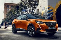 新型「プジョーSUV 2008」。電気自動車バージョンの「SUV e-2008」も同時にデビューした。