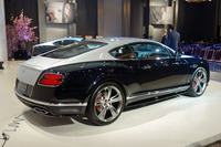 ボディーカラーはムーンビームとオニキスのデュオトーンを採用する。