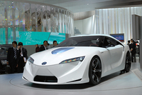 「トヨタFT-HS」：中国流の次に来るスタイリング【コレはゼッタイ！】