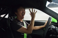 「911 GT3 RS」の万能感を味わったのもつかの間、大粒の雨がフロントウィンドウをたたき始めた。「うおおおお！ 雨だ。マジか!?」と軽く浮き足立つ。