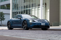 ポルシェ・タイカン4S