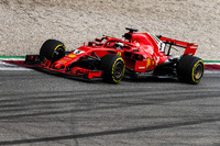 2010年のフェルナンド・アロンソ以来のポール、そして地元イタリアGPで18年ぶりとなるフロントロー独占に沸いたフェラーリ。しかし予選2位に終わったベッテル（写真）は、チームに無線で「後で話そう」と不満げな口ぶり。その理由については詳しく語らなかったが、1周をうまくまとめられなかったことは事実として認めていた。気を取り直して臨んだ決勝では、オープニングラップで最大のライバルであるハミルトンに不用意にスペースを空けてしまい両車接触、スピンして大きく後退した。セーフティーカー中に新しいフロントウイングとタイヤを与えられ、挽回の旅へ出るも、4位がやっと。宿敵ハミルトンとのポイント差は17点から30点に開いてしまった。（Photo=Ferrari）