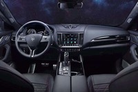 「マセラティコネクト」と呼ばれるコネクティッド機能もセリングポイントとなっている。