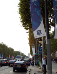 パリのショールームはラグビー一色の画像