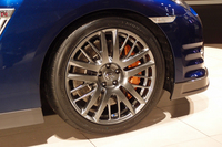 日産、足まわりを中心に「GT-R」の走りを強化の画像