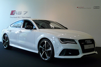 
    「RS 7スポーツバック」
    