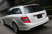 新エンジンで燃費向上「メルセデス・ベンツ C200 CGI ブルーエフィシェンシー」の画像