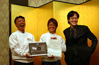 ダブル制覇を目指してやってきた楽屋の伊藤さん。残念ながらHELIX2位が最高位だったが、ステキな笑顔は健在。