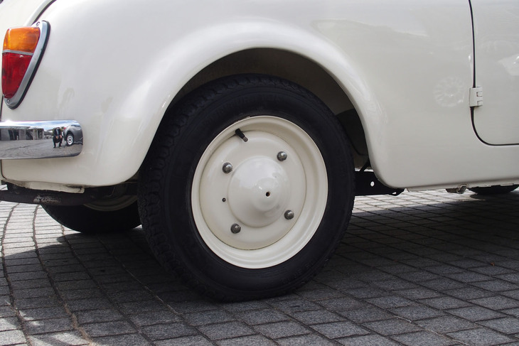 フィアット500（リアホイール）