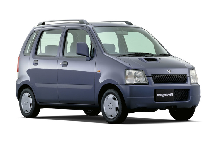 2代目「ワゴンR」は1998年10月に登場。キープコンセプトの外観ながら、初代よりも若干丸みを帯びたスタイルに。