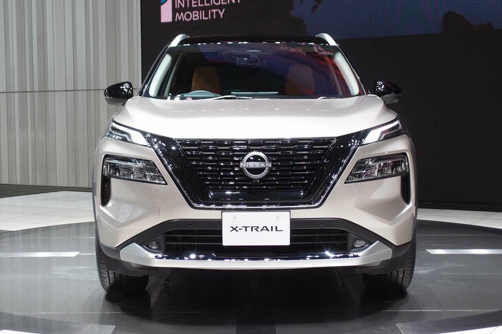 日産エクストレイルG e-4ORCE（フロントまわり）