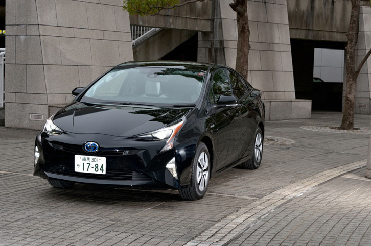 トヨタ・プリウスAプレミアム