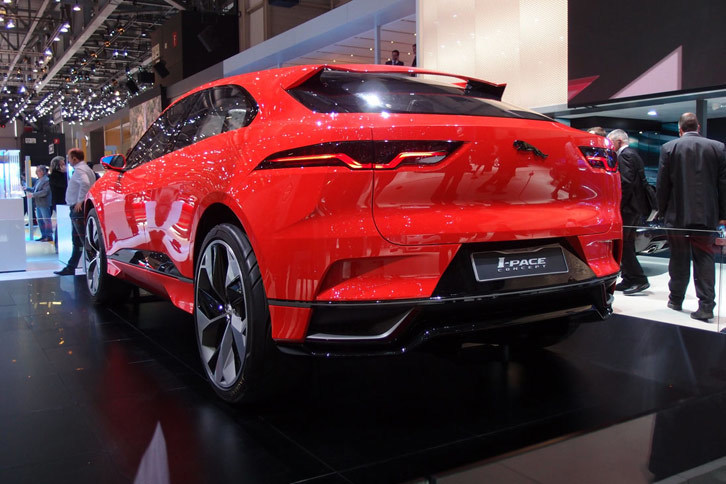 ジャガーIペース コンセプト