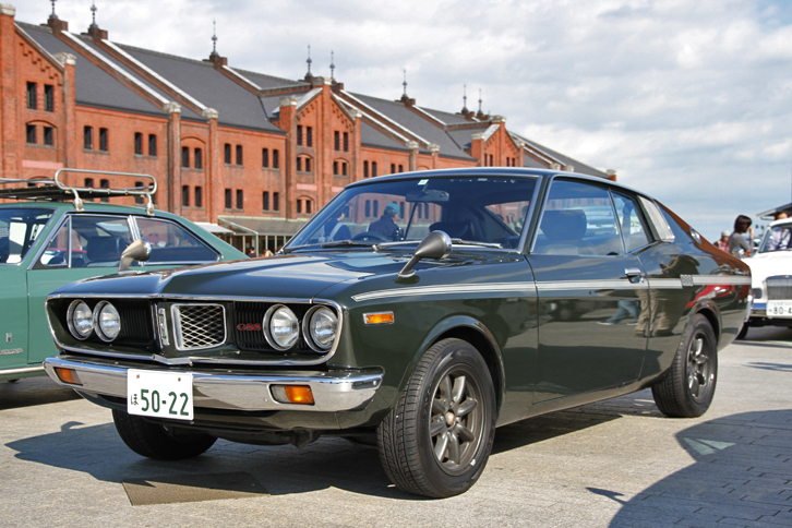 「トヨペット・コロナ マークIIハードトップ2000GSS」。2リッター直4 DOHCの18R-G型エンジンを積んだ2代目マークIIのホットグレード。1973年以降の後期型。