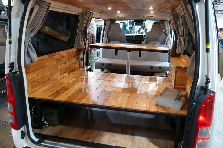 GORDON MILLER GMLVAN V-01