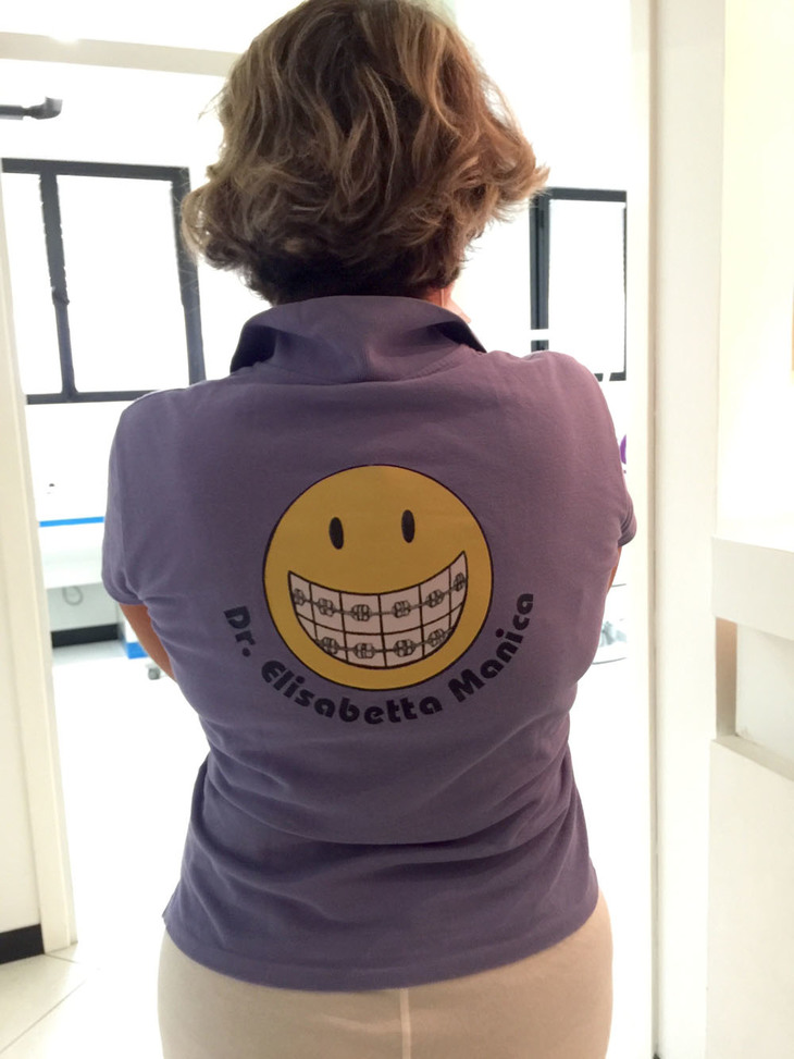 エリザベッタ先生は、小児歯科および矯正歯科を専門とする。