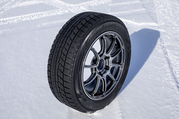 横浜ゴムの主力スタッドレスタイヤ「アイスガード6 iG60」。13～20インチまで、全90サイズがラインナップ（2020年1月現在）されるほか、ランフラットモデルも全6サイズ用意。