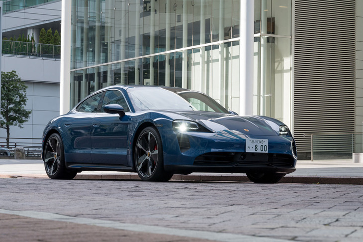 ポルシェ・タイカン4S