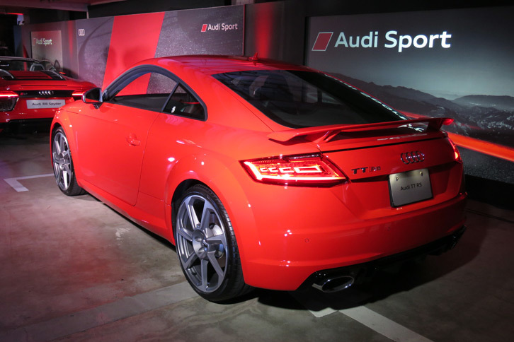 アウディTT RSクーペ（エクステリア）