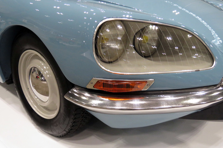 シトロエンID19ファミリアーレ（1968年）／アウトニーズ