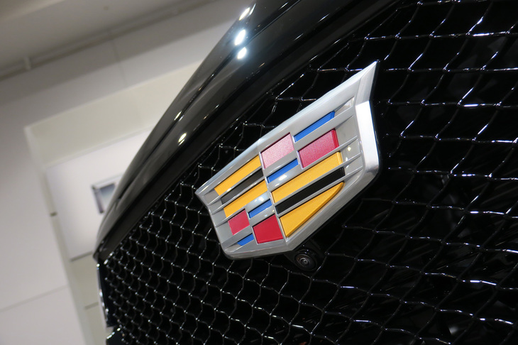 キャデラック・エスカレード スポーツ（エンブレム）