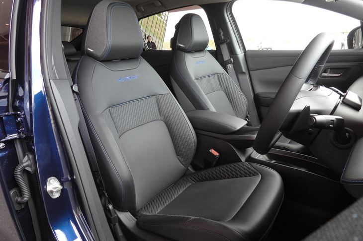 日産リーフAUTECH（フロントシート）