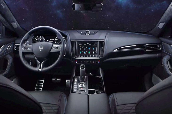 「マセラティコネクト」と呼ばれるコネクティッド機能もセリングポイントとなっている。