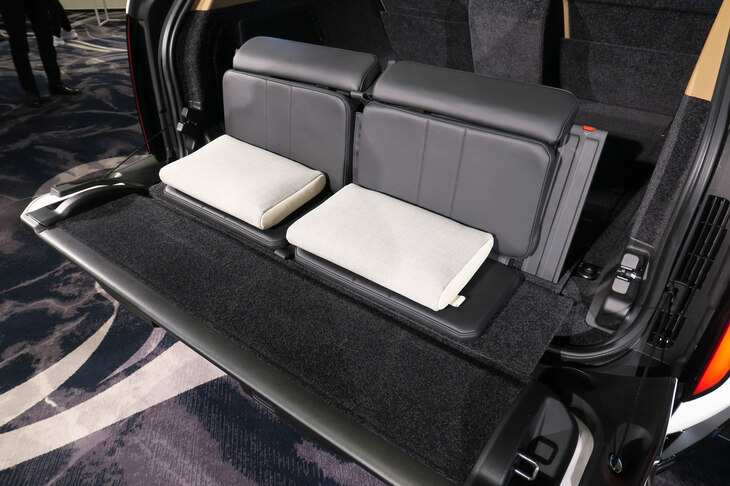 ランドローバー・レンジローバーSV P530（ピクニックベンチ）