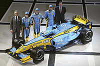 ルノーF1、新型「R24」を発表