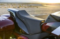 価格はおよそ1500万円　レーシングバイク「インディアン・チャレンジャーRR」国内販売への画像