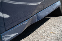 運転席／助手席ドアの下にある、サイドスカートの“くぼみ”に注目。乗降時に車体に足が触れ、汚れてしまうのを防ぐための配慮だ。