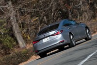 レクサスES300h“バージョンL”（FF/CVT）【試乗記】の画像