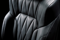 レクサス6車種にブラックが決め手の特別仕様車の画像