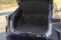 荷室の容量は522リッター。9.5インチのゴルフバッグを3個積める。