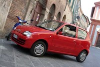 「セイチェント」。新型チンクエチェントと同じポーランド工場製。