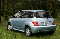 トヨタ・イスト1.5A-S（FF/4AT）／1.3F“Lエディション”（FF/4AT）【試乗記】の画像