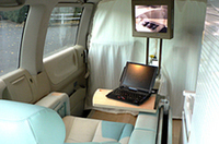 【Movie】世界で一台の「VIP仕様エルグランド」はこんなクルマの画像