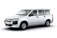 「サクシード」