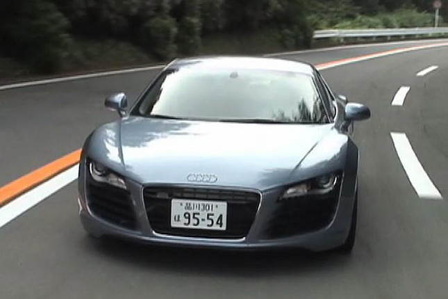 【スペック】全長×全幅×全高＝4435×1905×1250mm／ホイールベース＝2650mm／車重＝1630kg／駆動方式＝4WD／4.2リッターV8DOHC32バルブ（420ps/7800rpm、43.8kgm/4500-6000rpm）／価格＝1700.0万円

