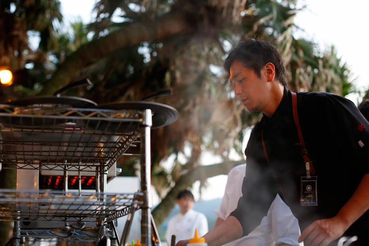 ASIA's 50 BEST RESTAURANT 2017で14位にランクインした、東京・神宮前「Florilege（フロリレージュ）」の川手寛康シェフが料理を担当した。