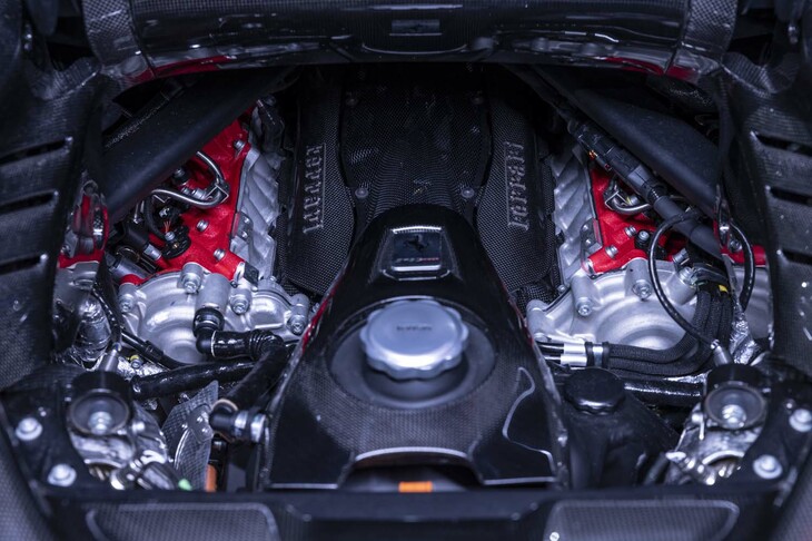 フェラーリSF90 XXスパイダー（エンジン）