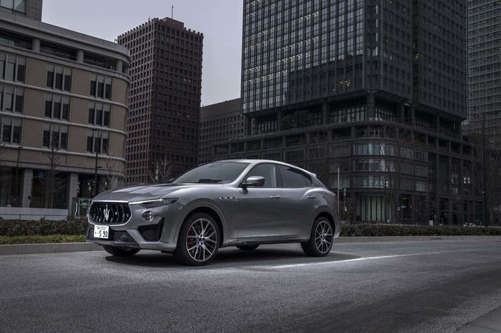 マセラティ・レヴァンテ トロフェオ