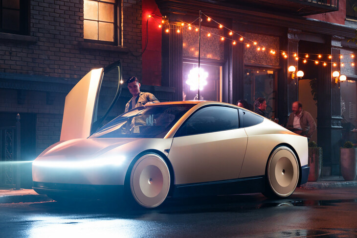 渕野「こんなに空力を意識したデザインにしないで、もう少し車内空間を広げればいいのに」　
	ほった「そもそも2人しか乗れないんだから、これで十分じゃないですか？」